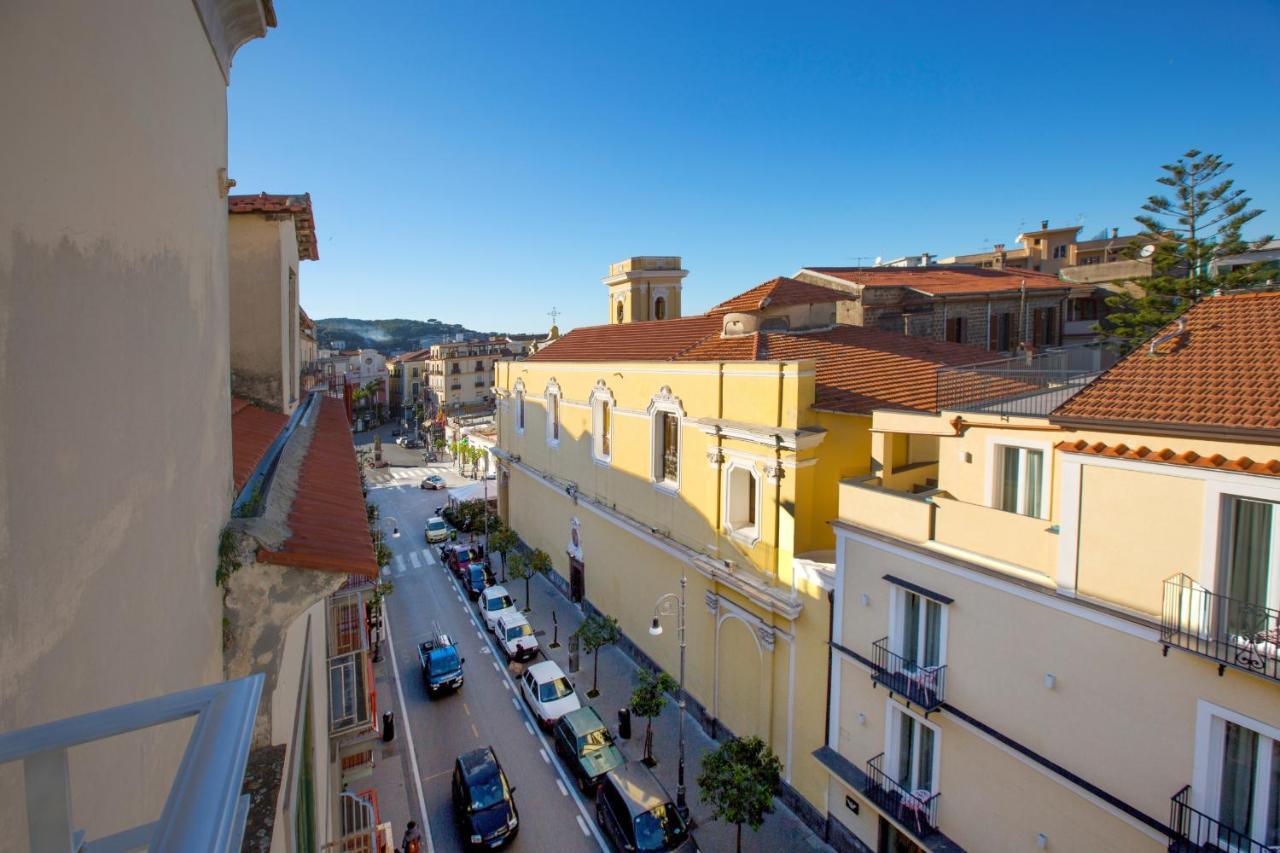 - Luis 2 11 Sorrento
