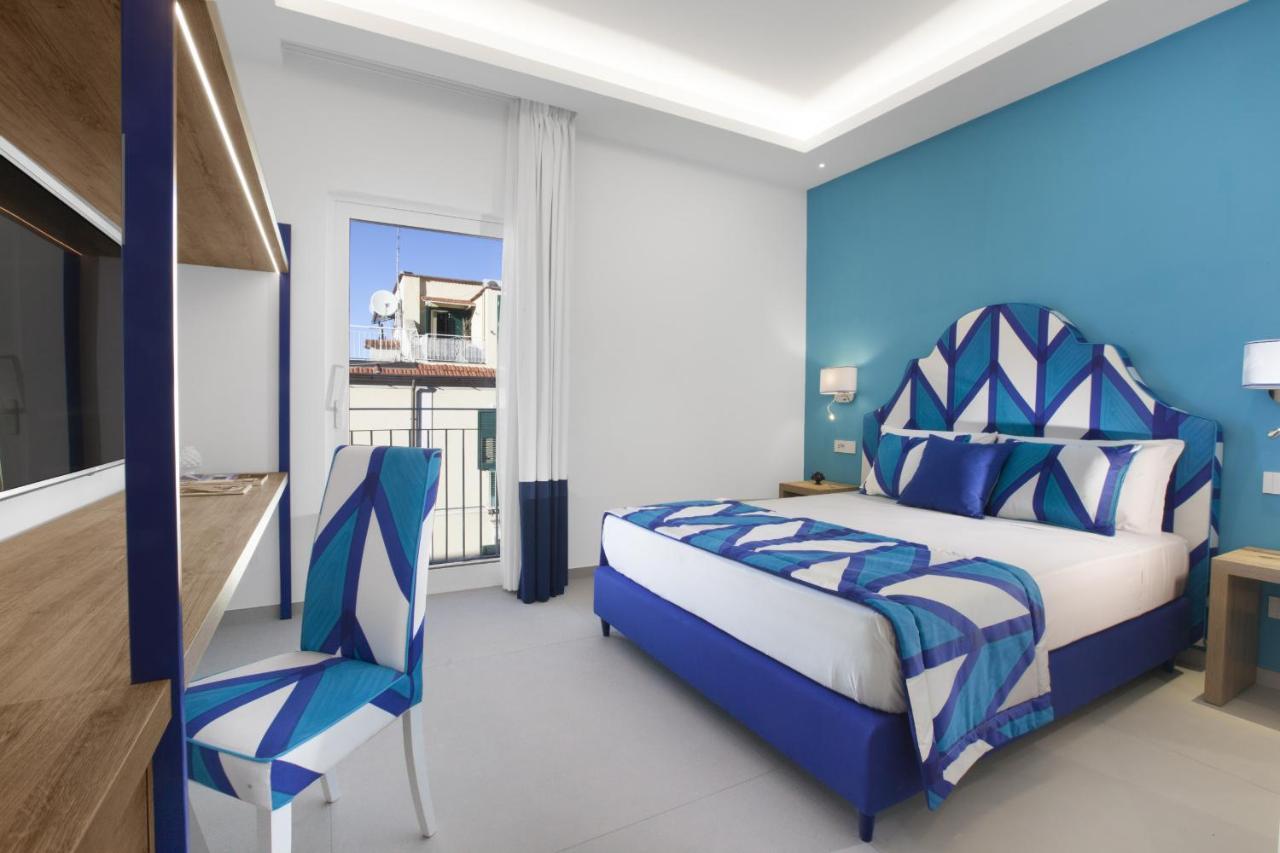- Luis 2 11 Sorrento